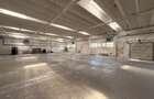 Cladire birouri , hala de productie, spatii depozitare, parcare si teren 14474mp - 1
