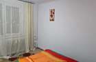 Inchiriez apartament 3 cam - 5