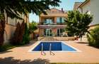 Vila exclusivista pe lac in Ovidiu cu piscina - 2