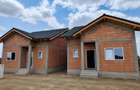 Duplex despartit prin baie - mansardabil - teren generos - 2