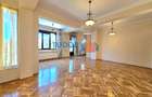 Elegant 10-Bedroom Mansion with Private Pool & Landscaped Garden - 9