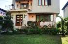 Navodari(Centru)- Casa D+P+2+T, construcție solidă, disponibila imediat - 1