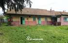 Unirii - Zona Darina - Casa 4 camere - Teren 691 mp cu deschidere 26 m - 1