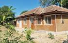 Proprietate de vânzare în Dridu – teren generos și uitilități  - 1
