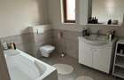 Duplex mobilat utilat - bucatarie inchisa - carport - piscina - canalizare - 18