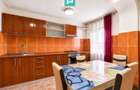 Apartament cu 3 camere, zona Soarelui - 3