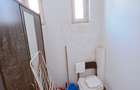 2 camere Sala Palatului Cismigiu etajul 8/8  bloc 1960  55 mp - 21
