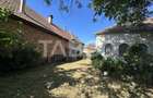 Casa cu potential de investitie in centrul satului 1540 mp teren - 3