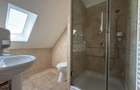 Proprietate de patrimoniu pe malul lacului Paleu - Teren 2.300 mp - piscina - Co - 15