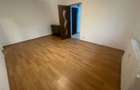 2 Camere Parter din 8 an 1982 Ideal Birou Firma Bloc Izolat Bucur Obor - 1