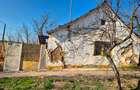 Casă batraneasca și teren de vanzare - 2