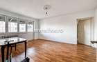 Apartament cu 3 camere, cu balcon la fiecare cameră,  zonă excelentă - 1