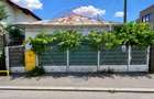 Casă / Vilă cu 5 camere de vânzare în zona Traian - 1