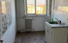 Proprietar -Apartament 3 camere decomandat  Zona Vlaicu , central - 3