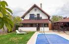 Vilă 5 dormitoare, 4 băi, 2 248mp teren, piscină. Preț: 229 000 E. - 2