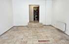 13 Septembrie-spatiul comercial renovat  stradal