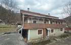 Casă solidă din cărămidă, mobilată, garaj, teren generos – Tarcău - 3