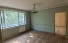 Se vinde in Nord apartament 3 camere etaj 1/9,pret 68000 euro negociabil.