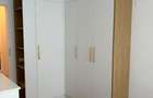 Apartament spațios cu 3 camere, ideal pentru familie, cu 2 locuri de parcare