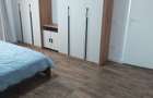 Vând apartament cu parcare  - 1