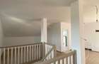 Duplex 1/2 - P+1+M, 160 mpU+terasa, 3 bai, 290 mpT - VANZATOR p. fiz, COMISION 0 - 12