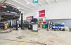 HALĂ INDUSTRIALĂ + SERVICE AUTO COMPLET ECHIPAT - 19