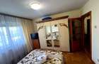 Cornisa - apartament 2 camere decomandate - bucatarie mare - hol mare patret - 5