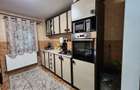 Apartament 2 camere decomandat, parter înalt, Podu Iloaiei – zonă centrală - 3