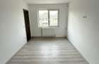 3 camere. Renovat compet. Centrala.  Doua bai. Bloc - anvelopat. Zona Sagului - 2