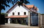 Casa de vanzare, 400 mp, zona Cetate