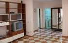 Inchiriere apartament 4 camere Cotroceni Medicina metrou Eroilor imobil 1970 - 1