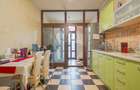 3 camere tip casă, parcare proprie, pod și magazie, Str. Lungă - 11
