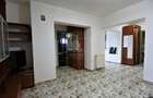 McDonald's - etajul 1 - apartament 3 camere decomandate-mobilat-utilat - 1