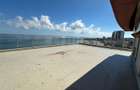 Duplex cu vedere spectaculoasă la mare