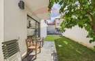 Apartament la parter ce are curte proprie ,  2 camere in Bloc nou - 18