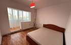 Apartament 3 camere, decomandat, cartier Sarari, zona Liceu Henri Coanda - 2