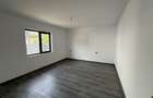 Pret redus, zona deosebita, casa la sol, 3 camere, posibilitate M, Valu lui Tr! - 4