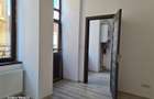 ocazie .VINDEM APARTAMENT IN ZONA ISTORICA CU BALCON STRADA - 4