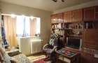 Apartament 3 camere, intre Bld. Obregia si Emil Racovita. Loc de parcare - 2