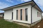 Casa parter Tunari 5 camere curte 400m2, 140m2, UTILITATI, zona buna - 1