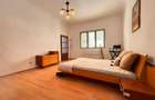 Apartament spațios la curte comună – zonă centrală, Oradea - 2