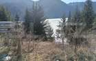 Teren intravilan de vânzare – 1200 mp Colibita, front lac 70