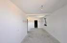 Casa / Vila | 5 camere | Curte 220  mp  | metrou 15 min | - 12