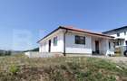 „Casă în stil mediteranean de vânzare în Livezeni – Oază de liniște și confort”