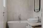 Vila pe parter cu 5 camere  | 655 mp teren | dotata cu panouri solare - 23