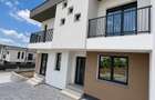 Casă cuplată  de vânzare  in cartier privat, zona Terra - 2