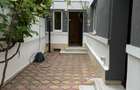 1 Mai inchiriez casa nemobilata 4 cam recent renovata nou curte pavata loc parca - 4