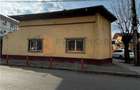 Casa batraneasca cu teren zona Centrala - 1