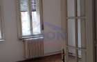 Proprietate interbelica in zona linistita, perfecta pentru investitie - 3