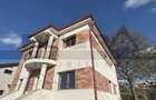 Casa individuală 139 mp, teren 700 mp, ultilitati, zona Dezmir - 2
